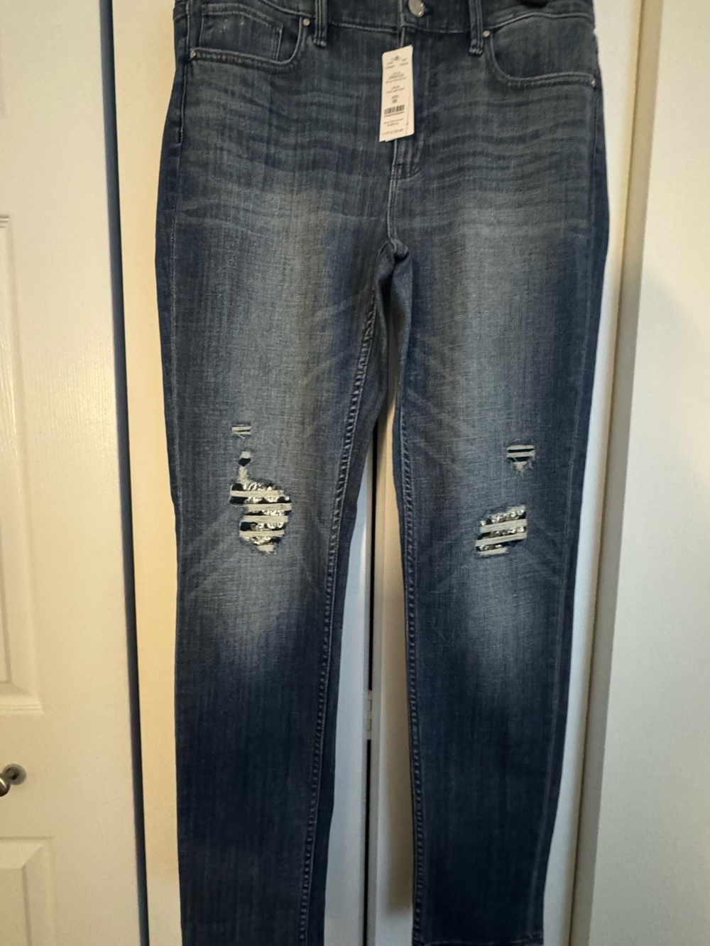 White House Black Market Women's Jeans in Dark Blue Wash
